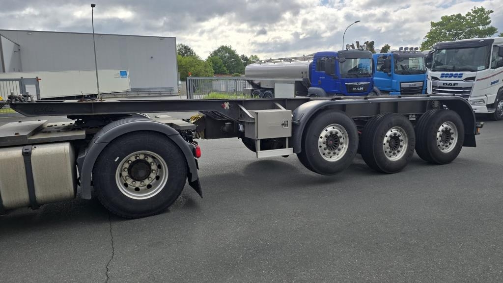 HLW 3-Achs-Fahrgestell mit VSE Lenkung - ohne Tank