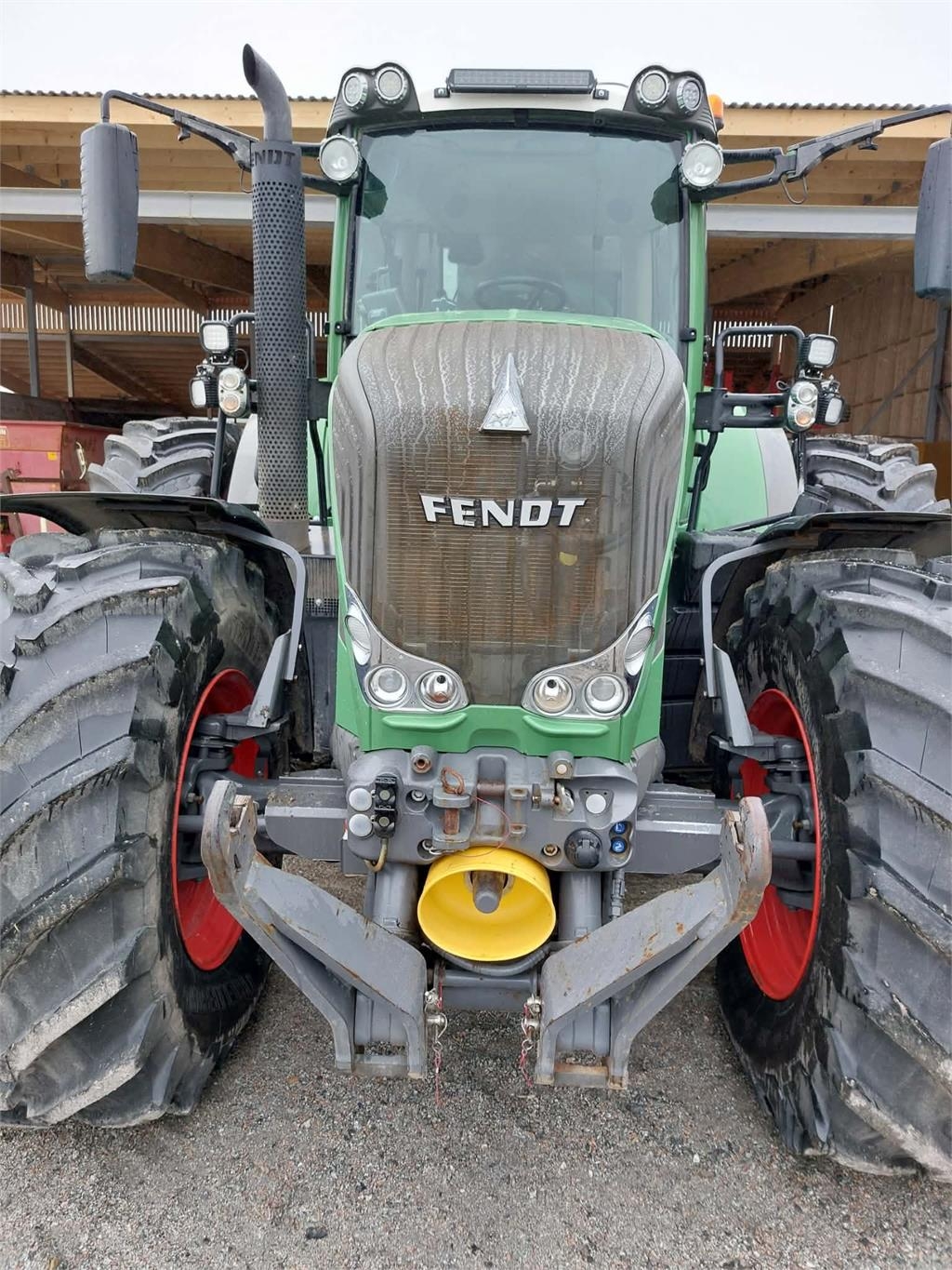 Fendt 828 VARIO PROFI PLUS FRONTPTO