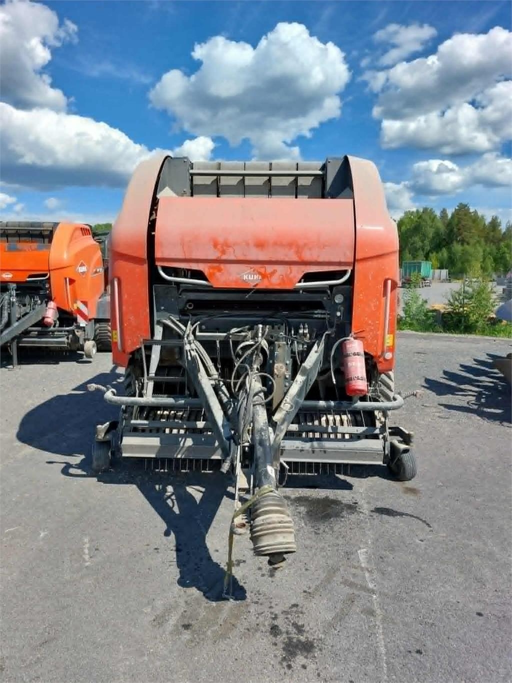 Kuhn VBP 3165 14 KNIV MED DROP FLOOR CCI 50 MONITOR