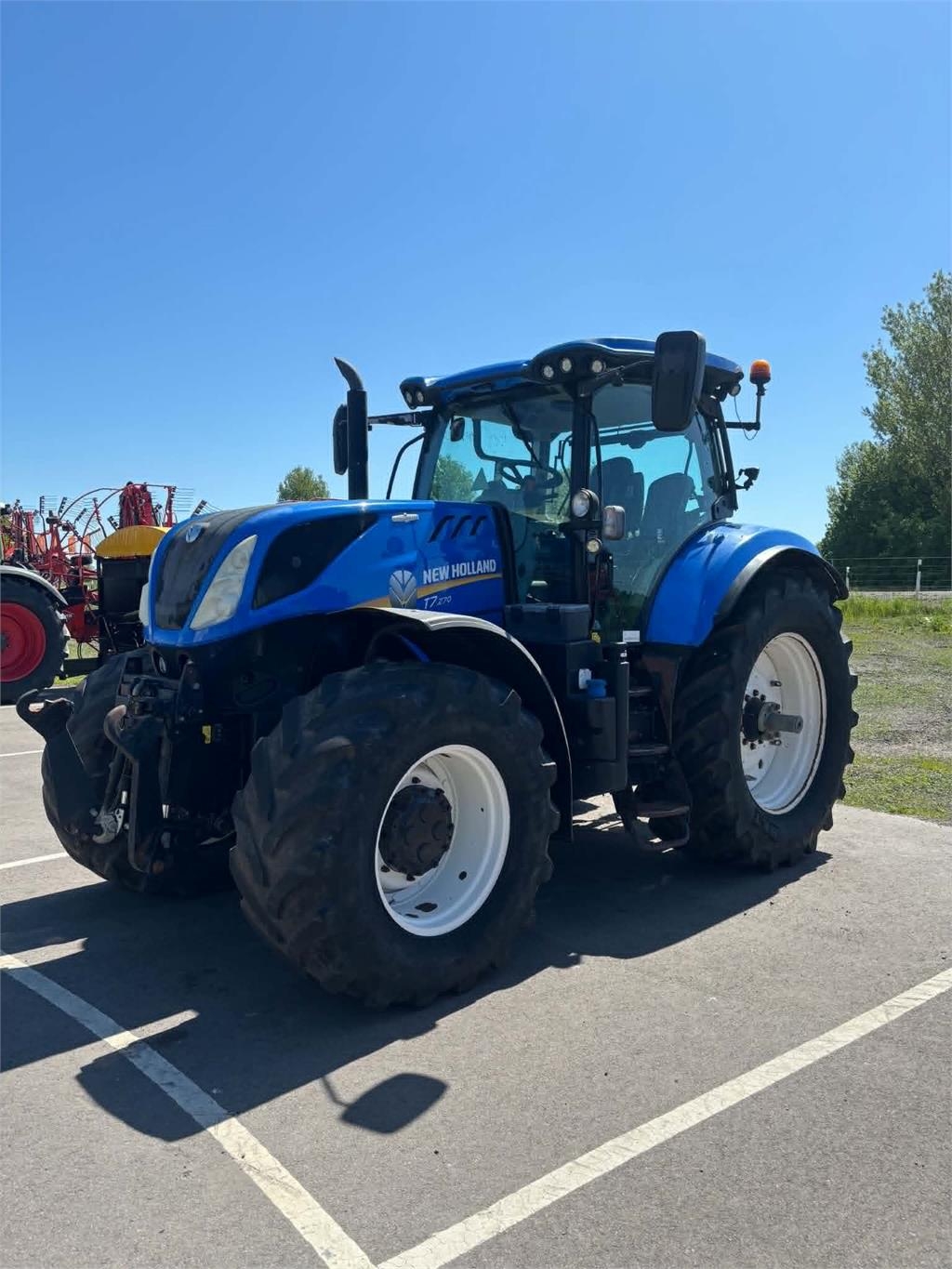 New Holland T7.270