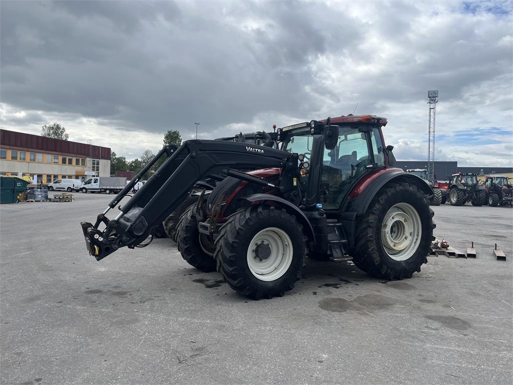 Valtra N174 VERSU