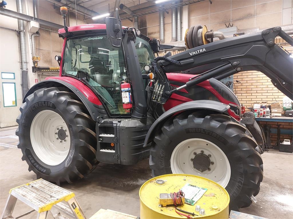 Valtra N175 DIRECT +L+FL+PTO TWINTRAC