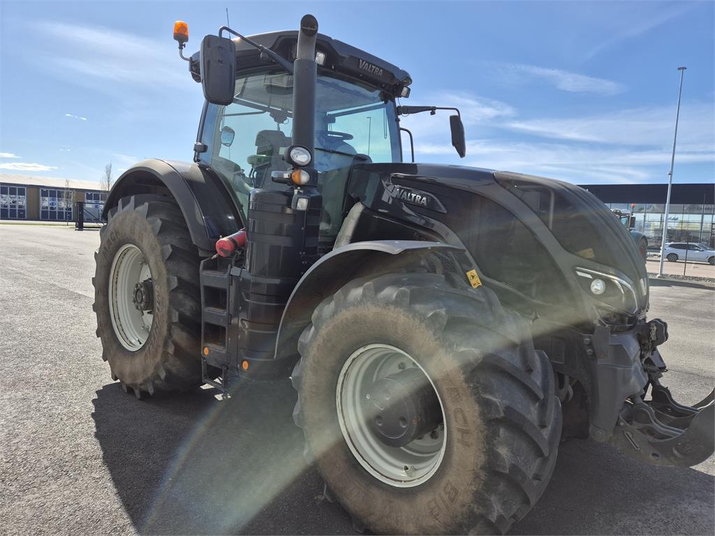Valtra S324 SMARTTOUCH MR19