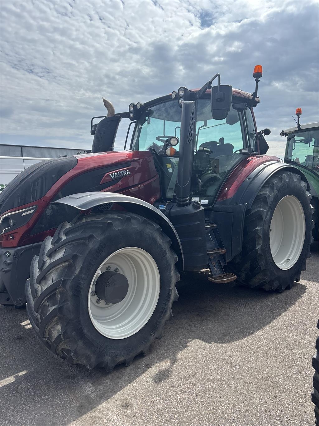 Tracteur agricole Valtra T234 VERSU — occasion 2017, 4 200 h