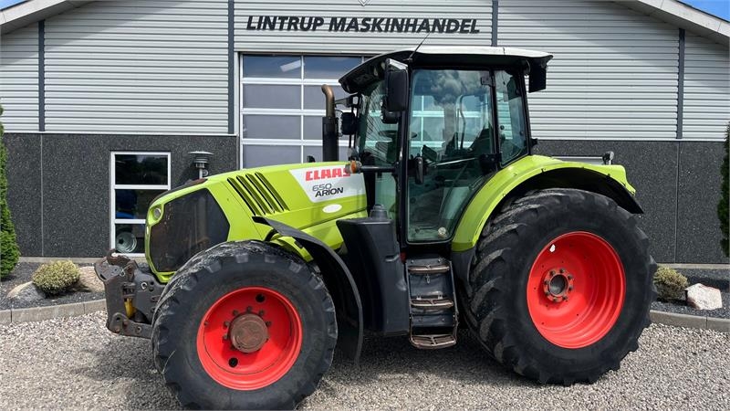 CLAAS ARION 650 Med frontlift og frontPTO