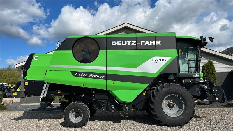 Deutz-Fahr C7206 With 24feed - 7.2m header. New and unused Co