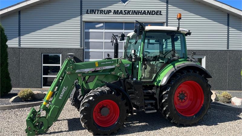 Fendt 313 VARIO Med frontlift og frontlæsser