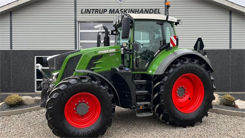 Fendt 828 Vario S4 Profi Plus Med frontlift