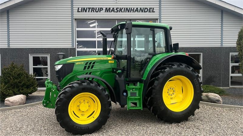 John Deere 6130M med Auto Quard gearkasse og med krybe gear.