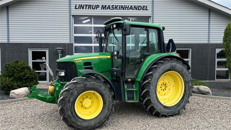 John Deere 6330 Kun 2802 timer og frontlift samt frontpto
