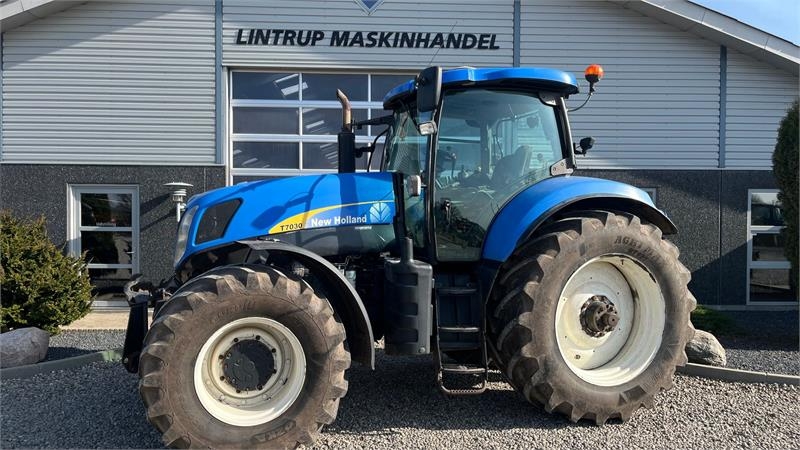 T7030 SS med frontlift