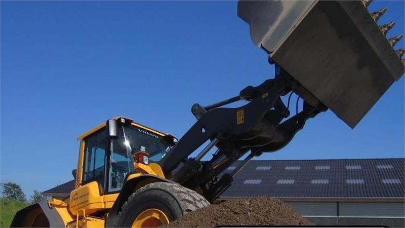 Volvo L 90 H SALG & UDLEJNING OGSÅ MED FORKØBSRET