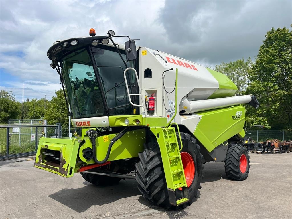 Claas Tucano 430
