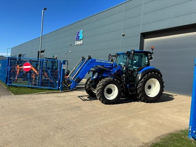 New Holland T5.140 Dynamic Command