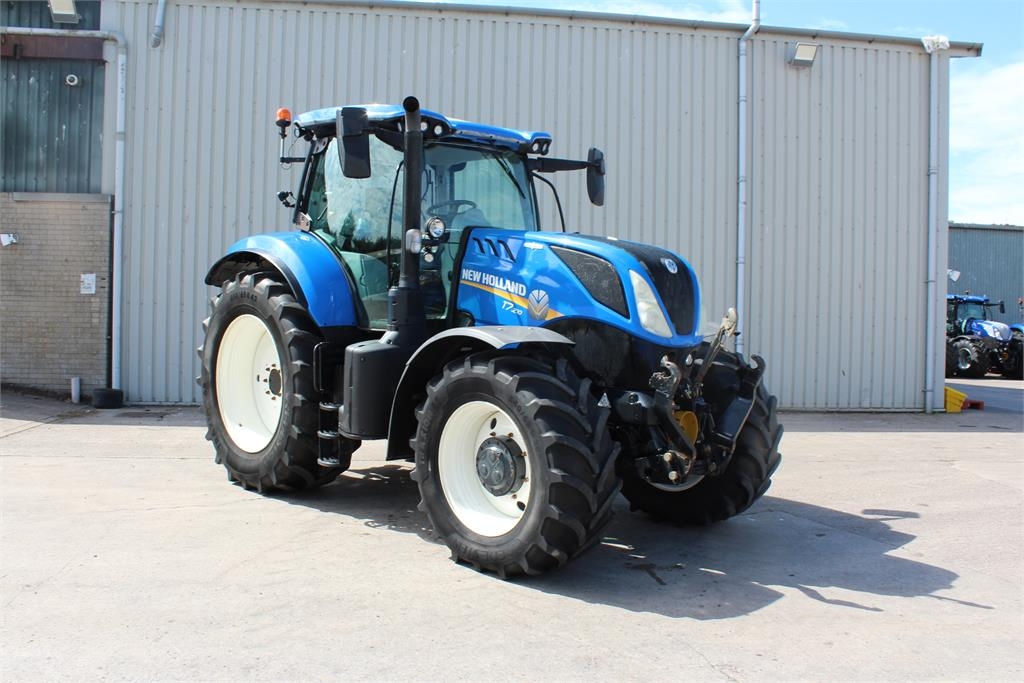 New Holland T7.210