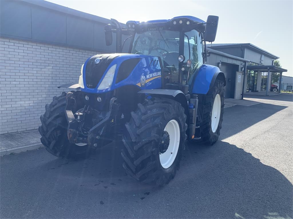 New Holland T7.210