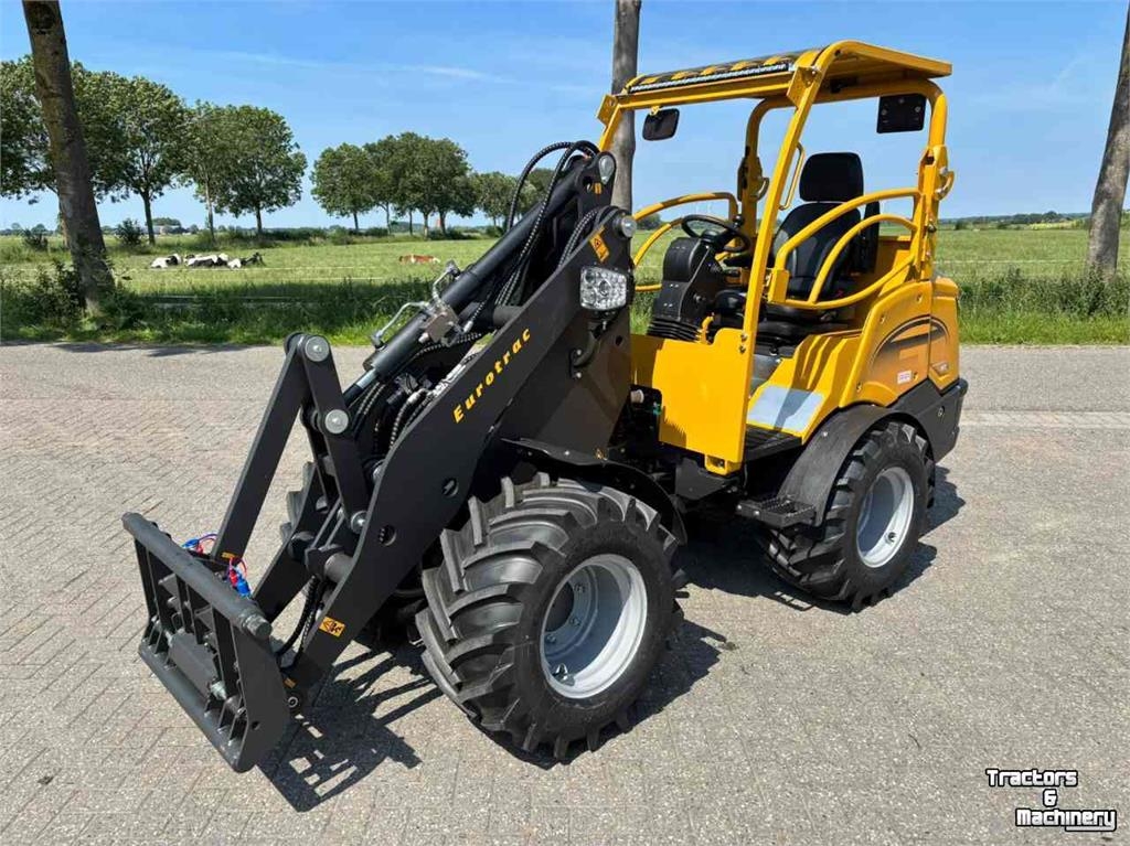 Eurotrac W12M shovel