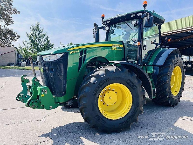 John Deere 8360R