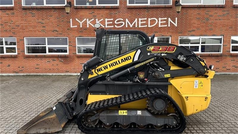 New Holland C238
