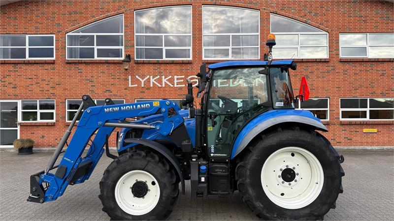 New Holland T5.90 + Stoll 685LA