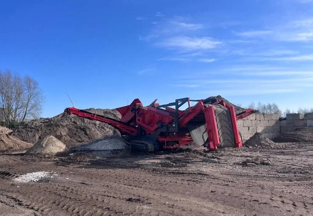 Terex Finlay 883