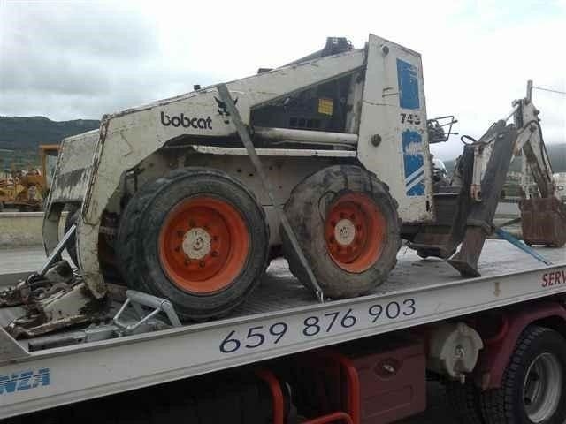Bobcat 743