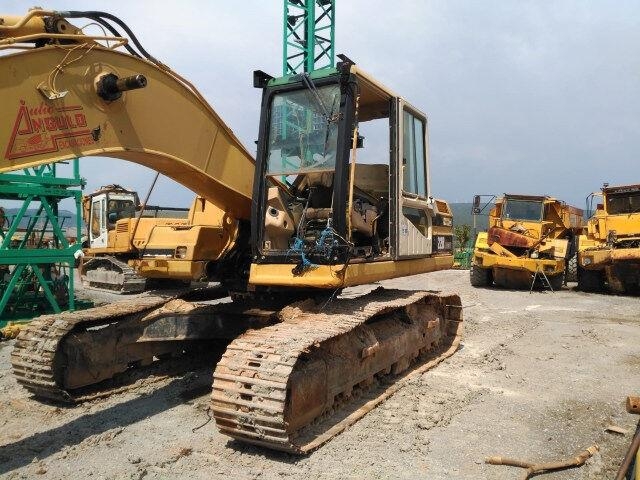 CAT 322B