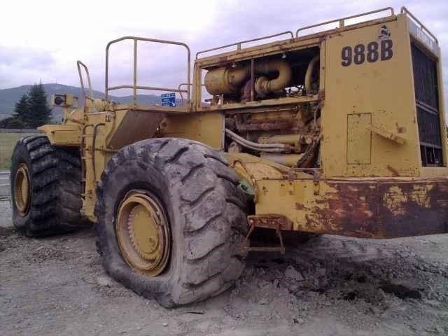 CAT 988B