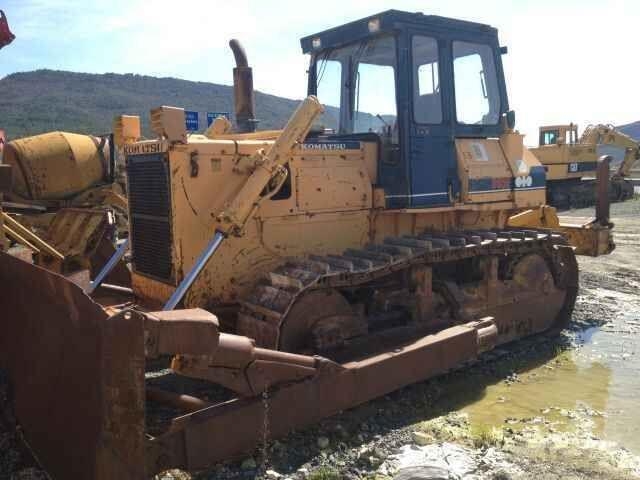 Komatsu D65-E8