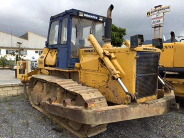 Komatsu D65E-8
