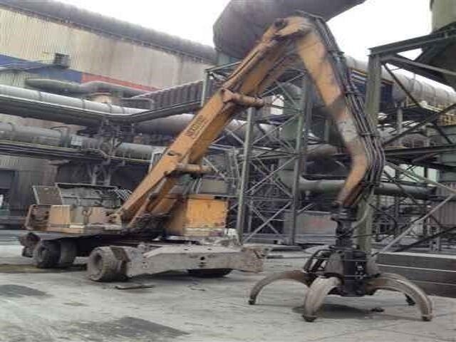 Liebherr A902 Litronic