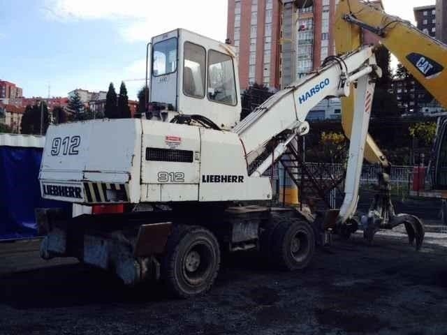 Liebherr A912 LITRONIC