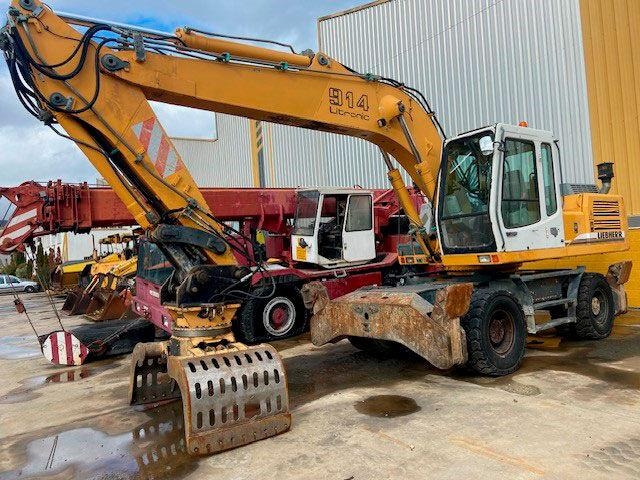 Liebherr A914B