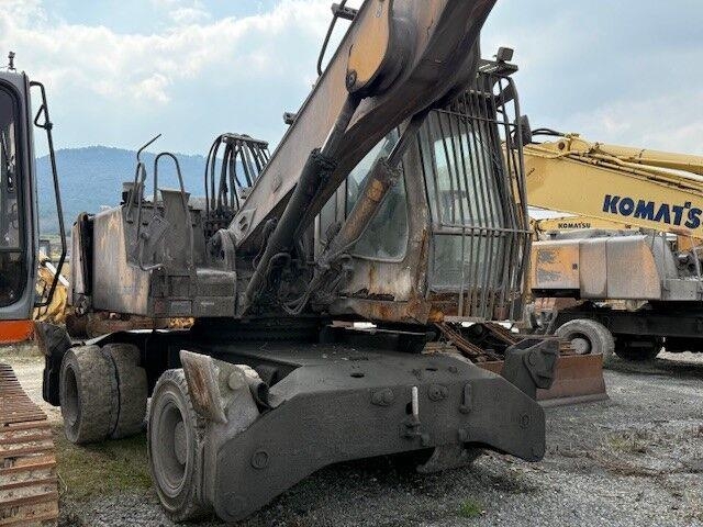 Liebherr A924B