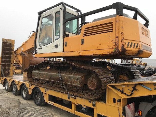 Liebherr R912