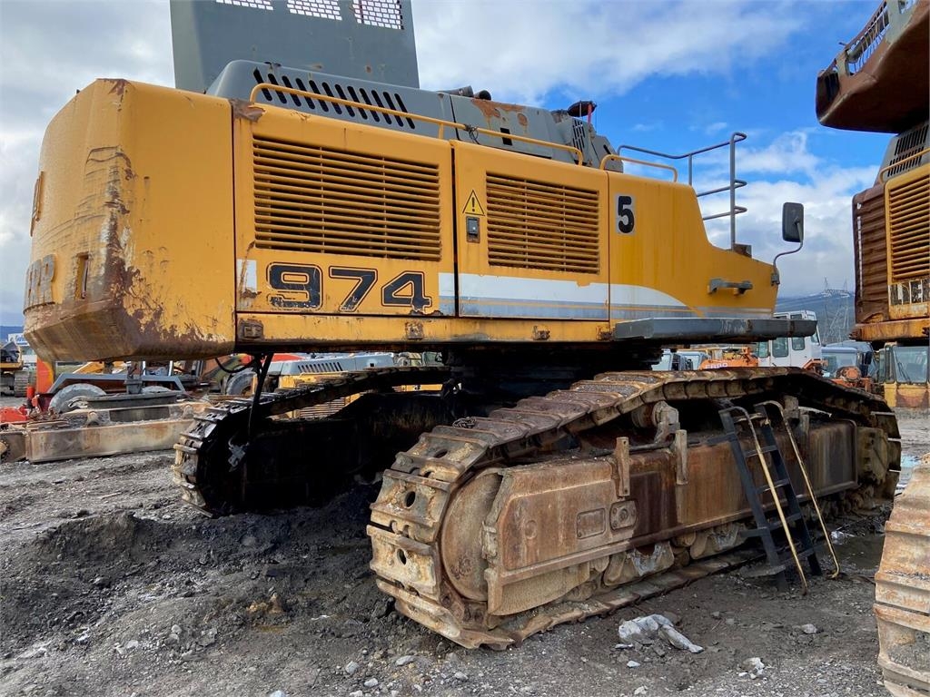Liebherr R974C