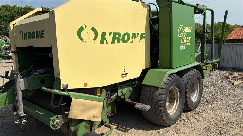 Krone COMBI PACK 1500 Presser med indpakker