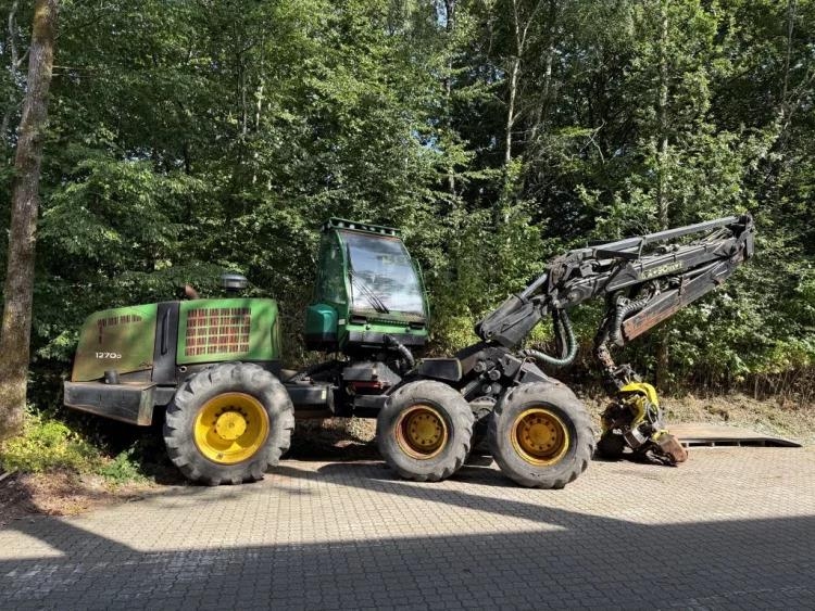 John Deere 1270D
