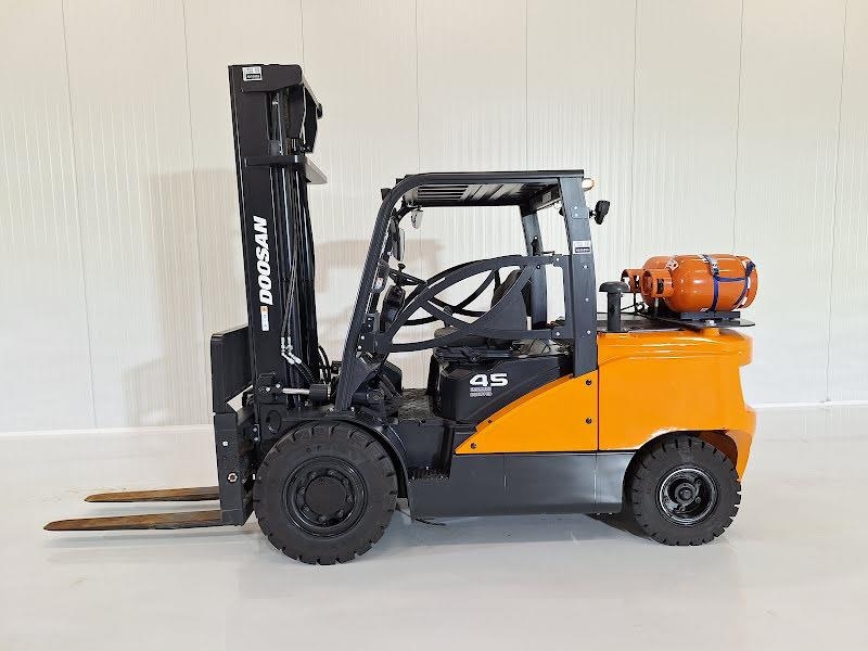 Doosan G45S-7