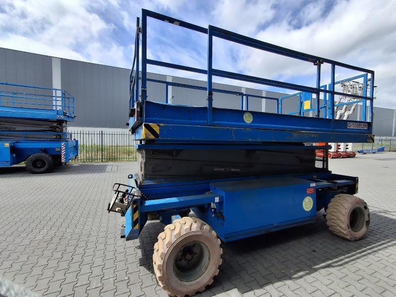 Holland Lift Q-135EL24