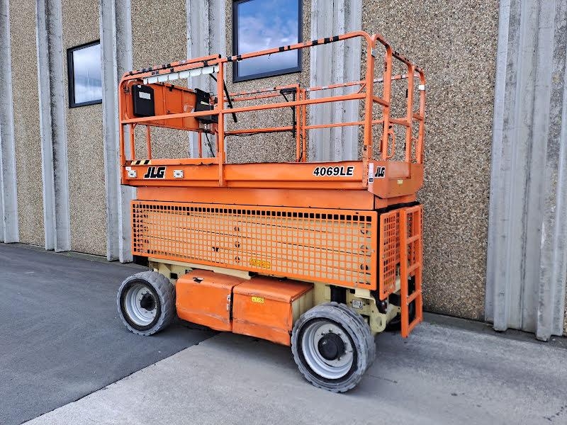 JLG 4069LE