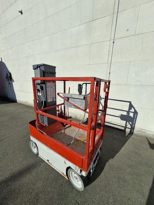 SkyJack SJ16