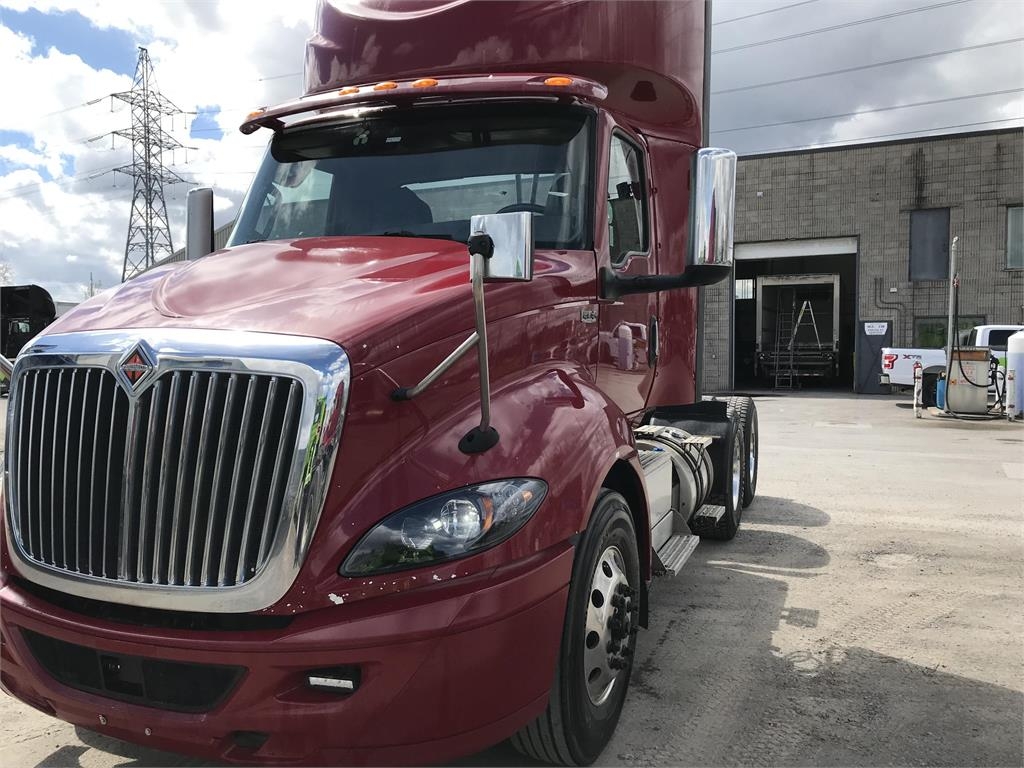 International RH DAYCAB