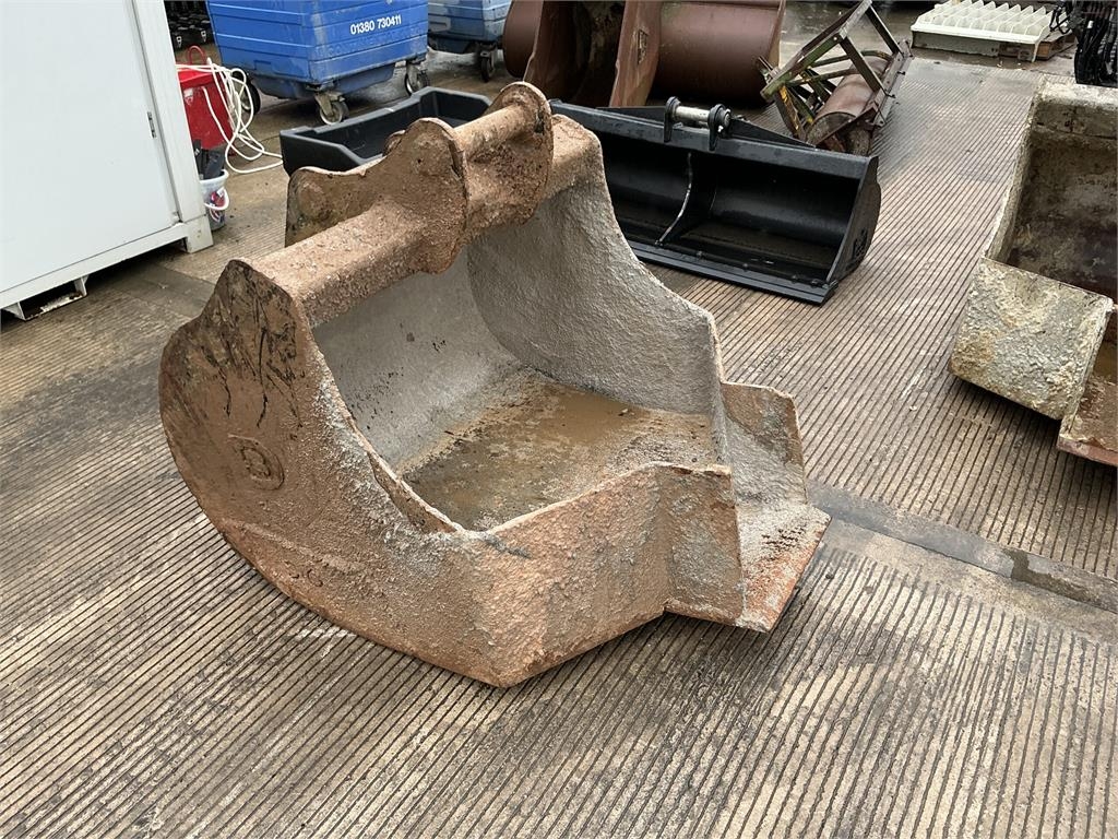 4 Ft Concrete Pouring Bucket