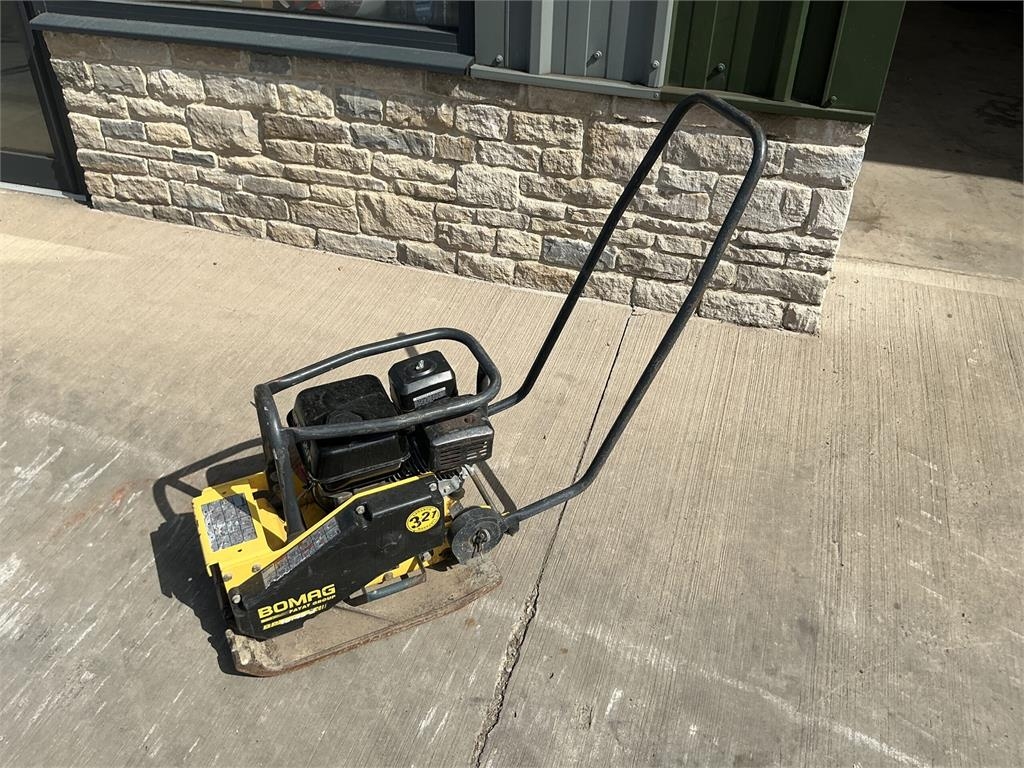 Bomag Wacker Plate (ST26993)