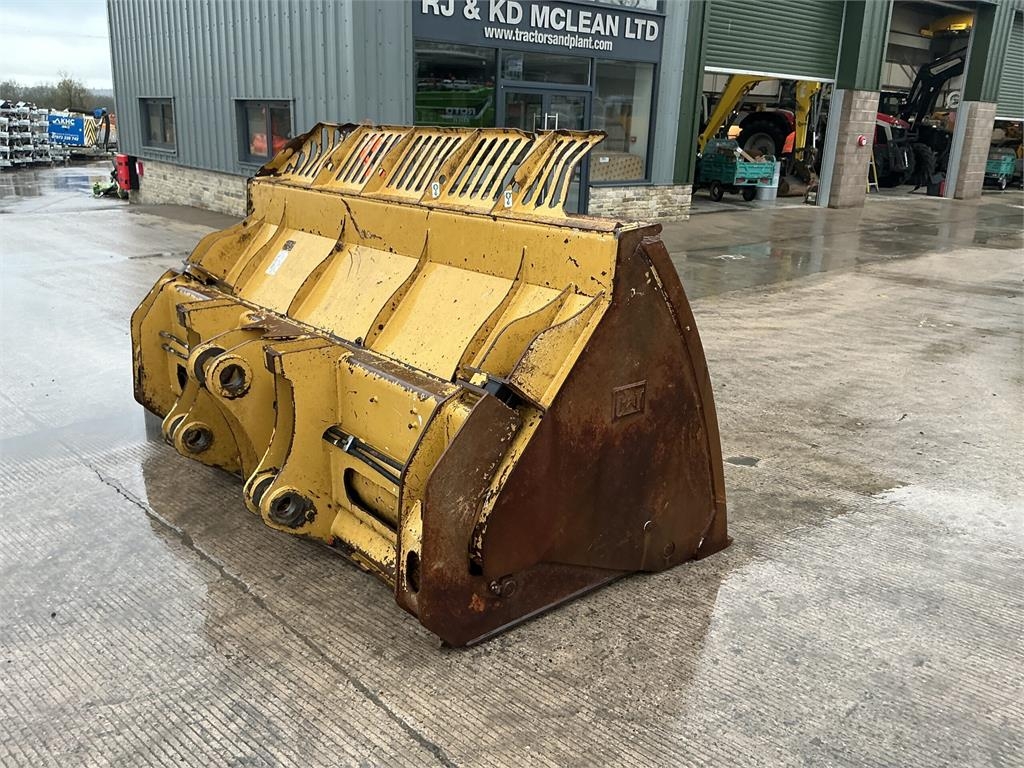 CAT 10Ft Heavy Duty Tip Toe Loading Shovel Bucket (ST2
