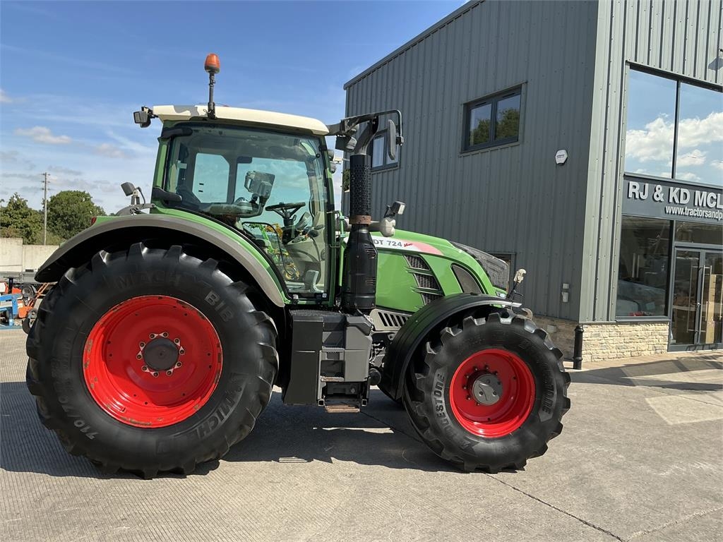 Fendt 724 Profi Plus Tractor (ST26900)