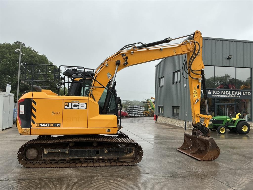 JCB 140X LC Digger (ST26601)