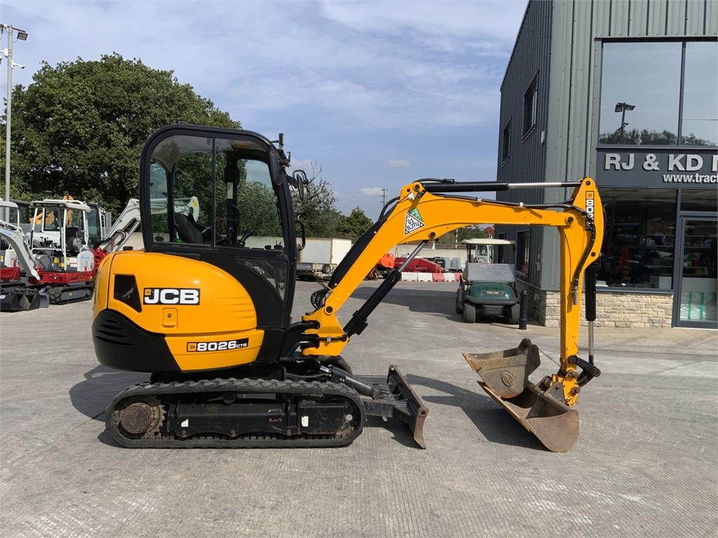 JCB 8026 CTS Digger (ST26042) — occasion