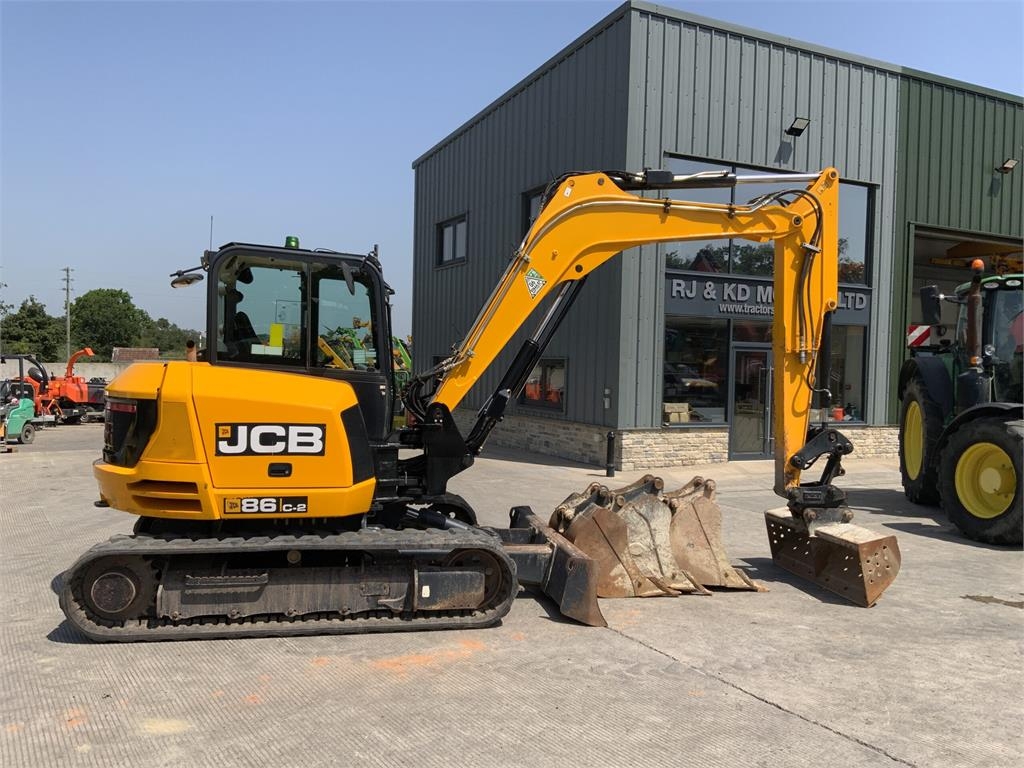 JCB 86C-2 Digger (ST26176)